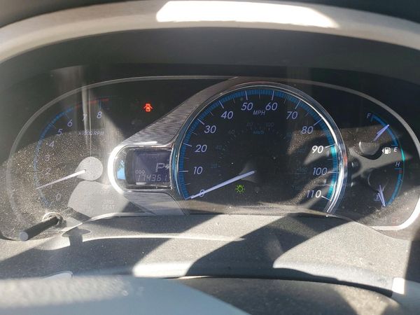2012 TOYOTA SIENNA
