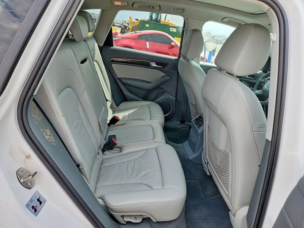 2016 AUDI Q5 quattro Premium Plus
