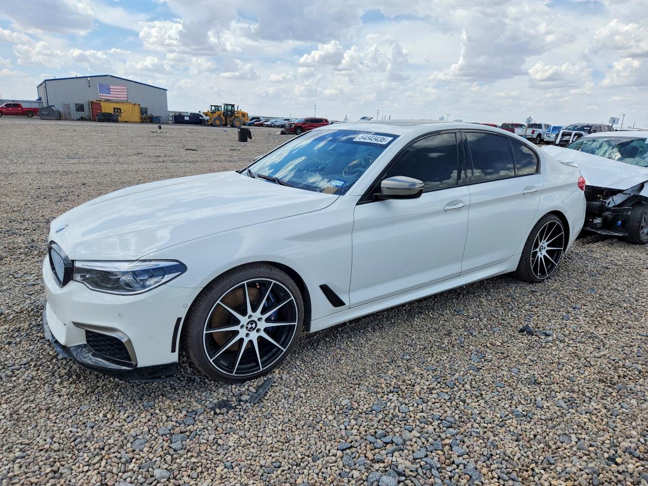 2018 BMW M5 xDrive — Front 3/4