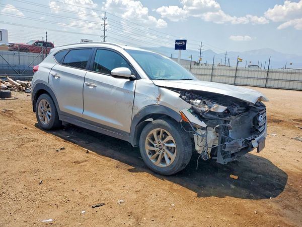 2016 HYUNDAI TUCSON
