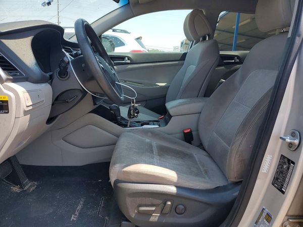 2016 HYUNDAI TUCSON