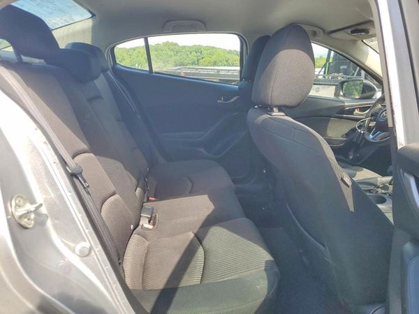 2016 MAZDA 3 Sport/GX