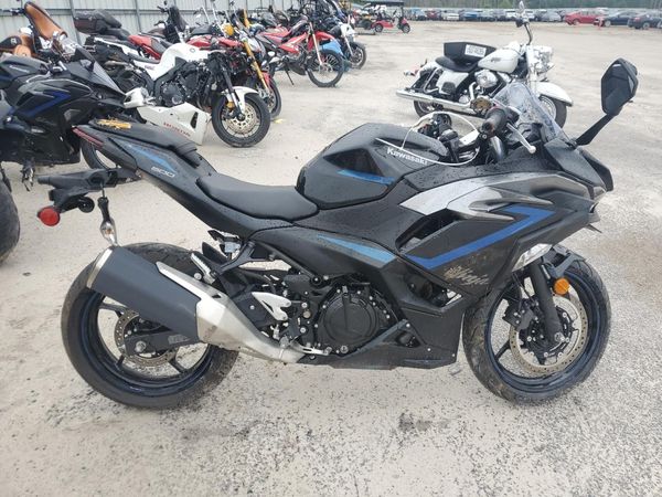 2025 KAWASAKI EX500