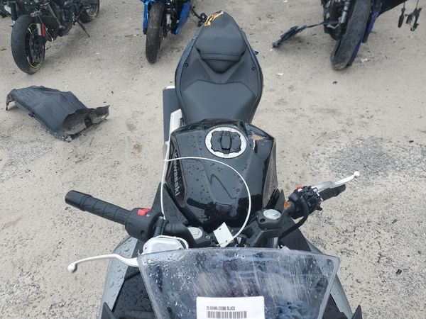 2025 KAWASAKI EX500