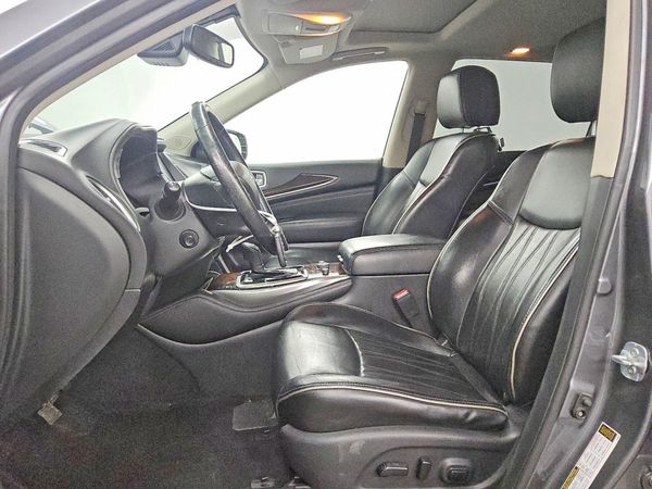 2017 INFINITI QX60 — DENT
