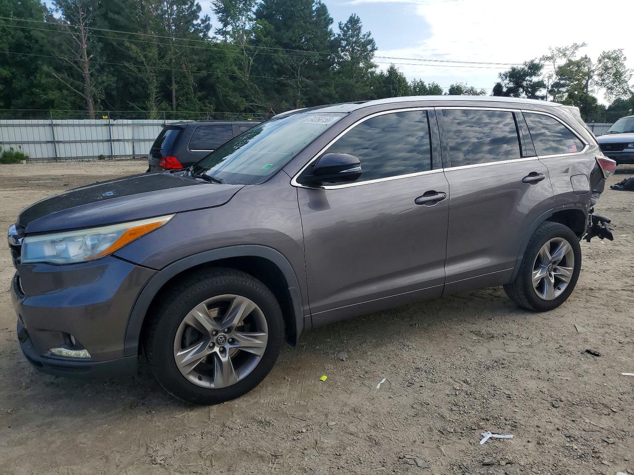 2016 TOYOTA HIGHLANDER