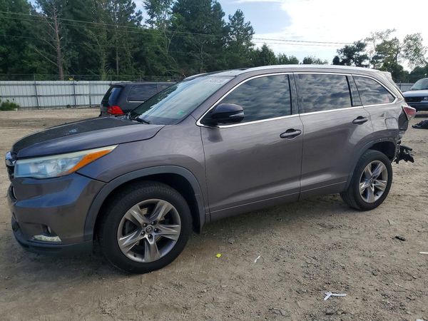 2016 TOYOTA HIGHLANDER