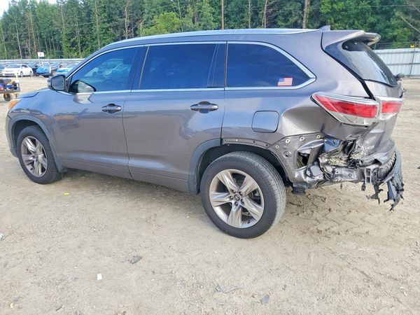 2016 TOYOTA HIGHLANDER