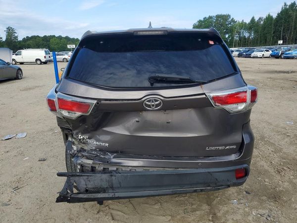 2016 TOYOTA HIGHLANDER