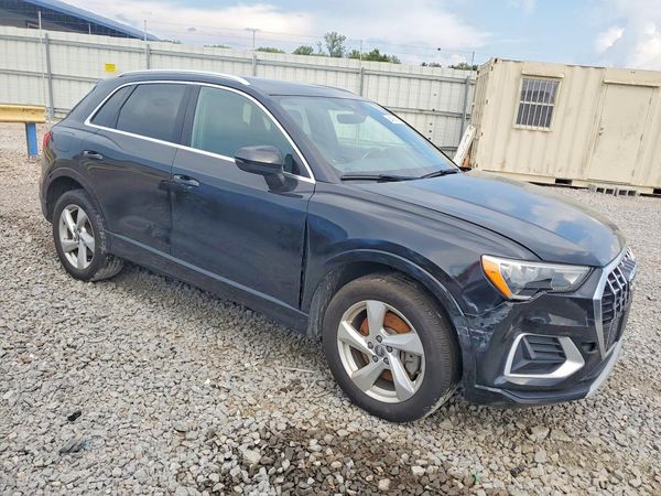 2020 AUDI Q3 quattro Premium