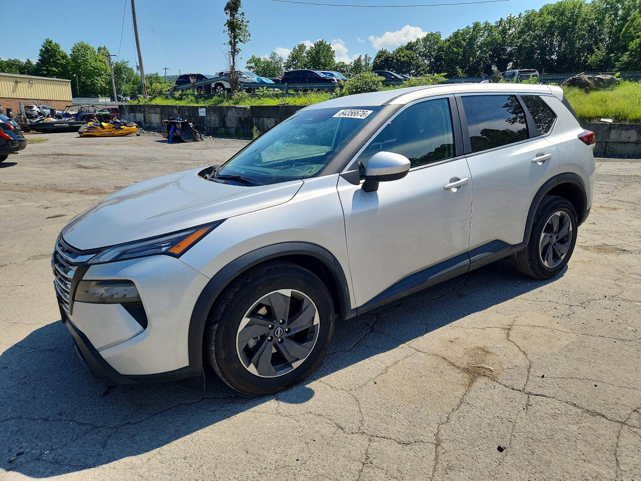 2025 NISSAN ROGUE SV — Front 3/4