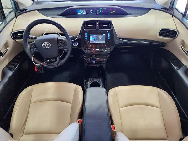 2019 TOYOTA PRIUS