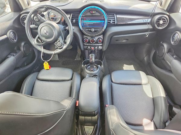 2020 MINI COOPER