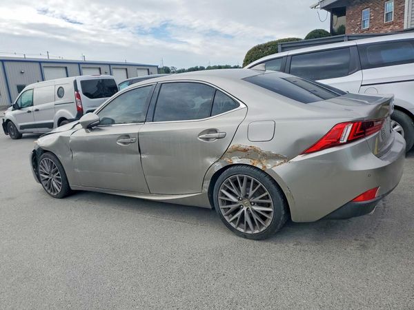 2016 LEXUS IS 300