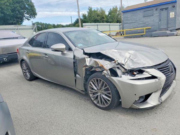 2016 LEXUS IS 300