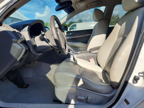 2015 INFINITI Q40
