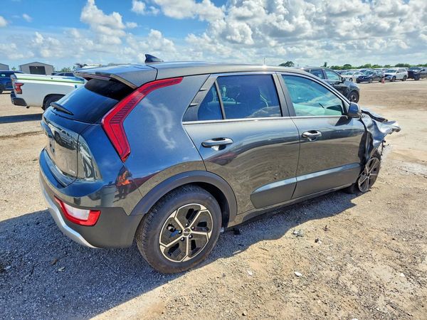 2026 KIA NIRO LX