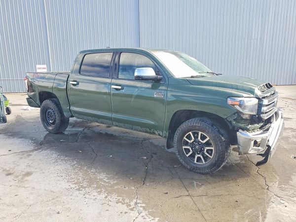 2021 TOYOTA TUNDRA Platinum grade — Passenger 3/4