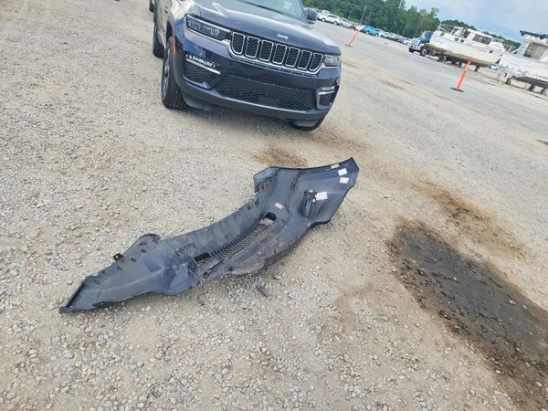 2013 JEEP CHEROKEE Laredo