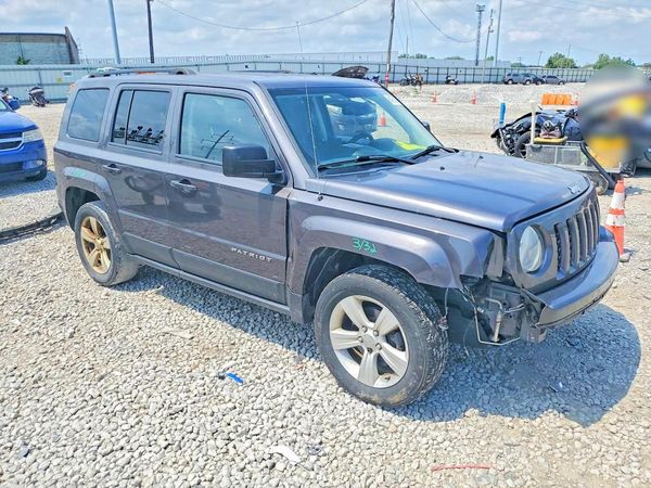 2016 JEEP PATRIOT Latitude