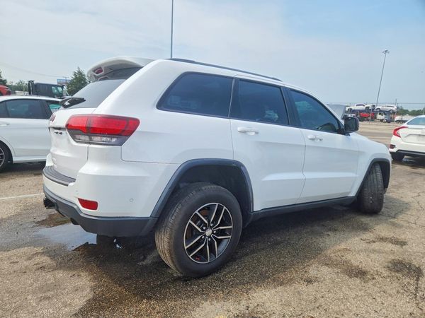 2017 JEEP GRAND CHEROKEE