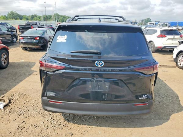 2024 TOYOTA SIENNA