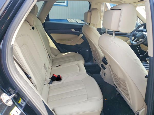 2022 AUDI Q5 quattro Premium