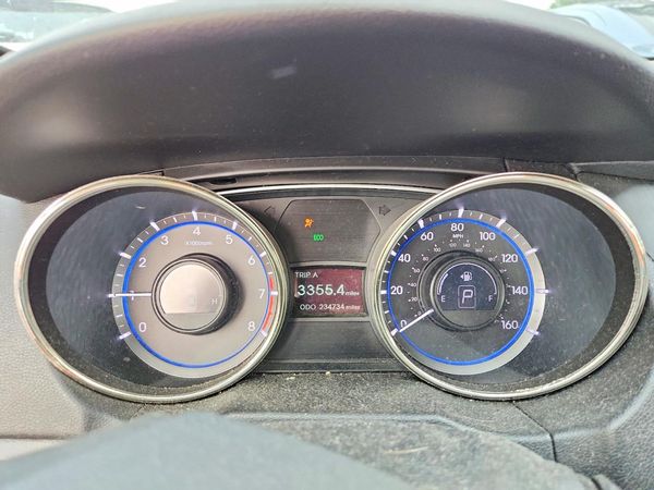 2012 HYUNDAI SONATA