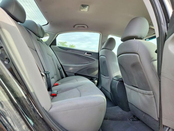 2012 HYUNDAI SONATA