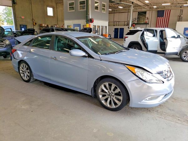 2013 HYUNDAI SONATA