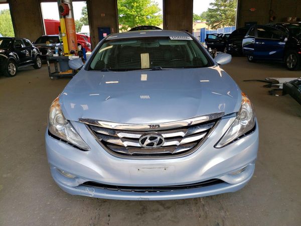 2013 HYUNDAI SONATA