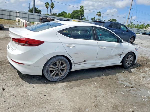 2018 HYUNDAI ELANTRA