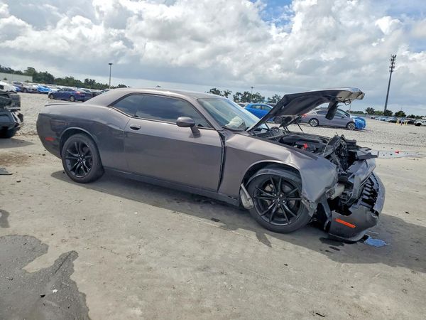 2021 DODGE CHALLENGER SXT