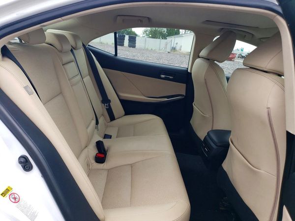 2015 LEXUS IS 250