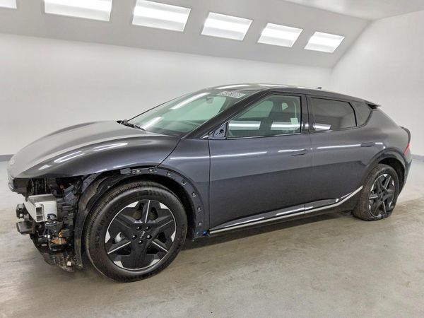 2025 KIA EV6 — Front 3/4
