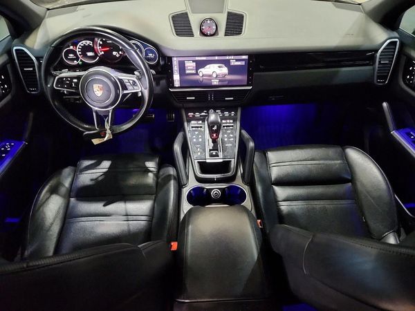 2019 PORSCHE CAYENNE S