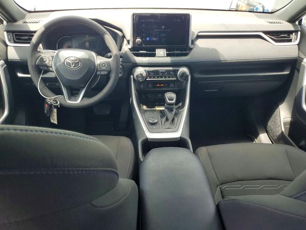 2023 TOYOTA RAV4 SE