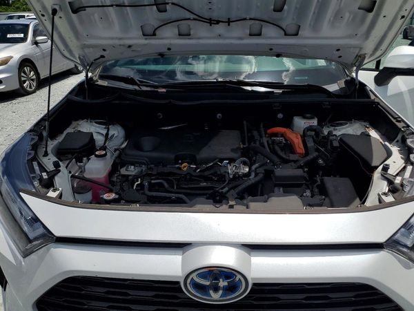 2023 TOYOTA RAV4 SE