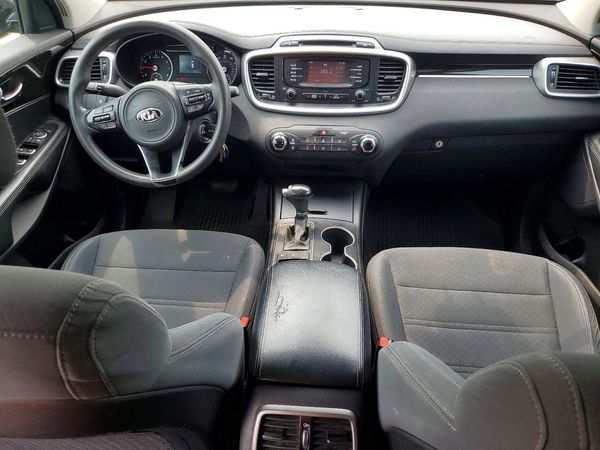 2017 KIA SORENTO L, LX