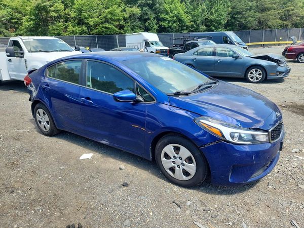 2017 KIA FORTE LX Base