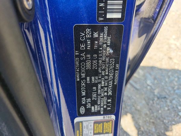2017 KIA FORTE LX Base