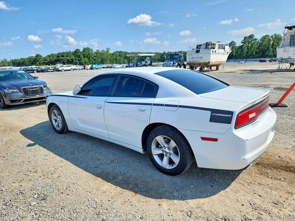 2013 DODGE CHARGER SE