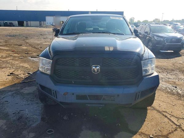 2014 RAM 1500 ST