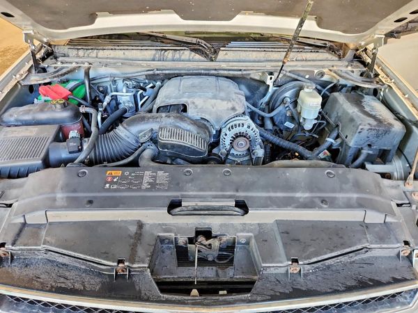 2012 CHEVROLET SUBURBAN LS