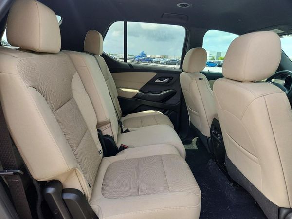 2023 CHEVROLET TRAVERSE LS