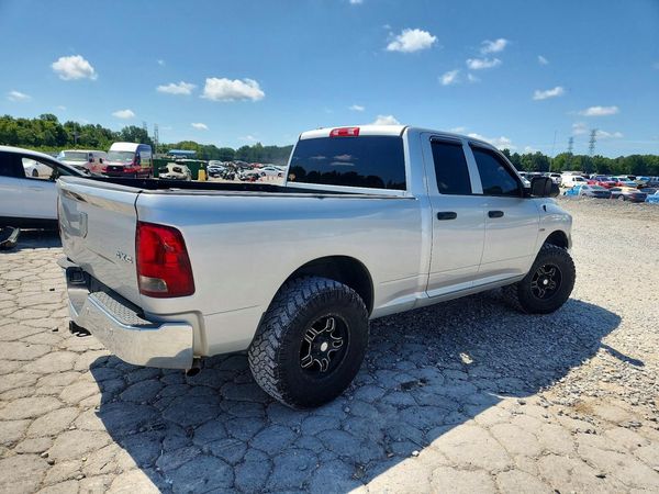 2016 RAM 1500 ST QUAD CAB 4X4