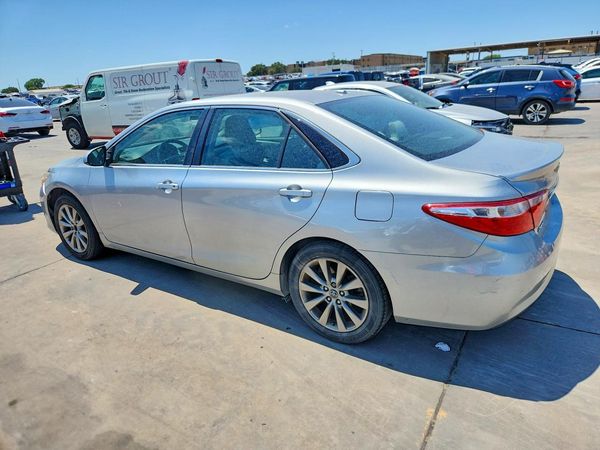 2015 TOYOTA CAMRY