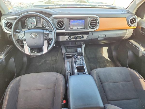 2017 TOYOTA TACOMA SR/SR5