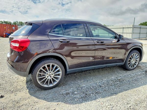 2018 MERCEDES-BENZ GLA