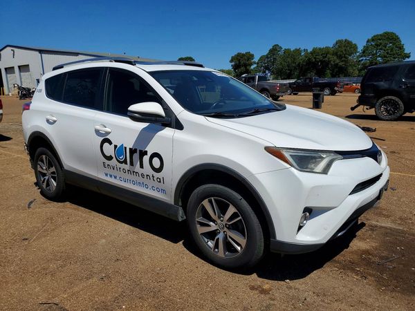 2018 TOYOTA RAV4 Adventure/XLE